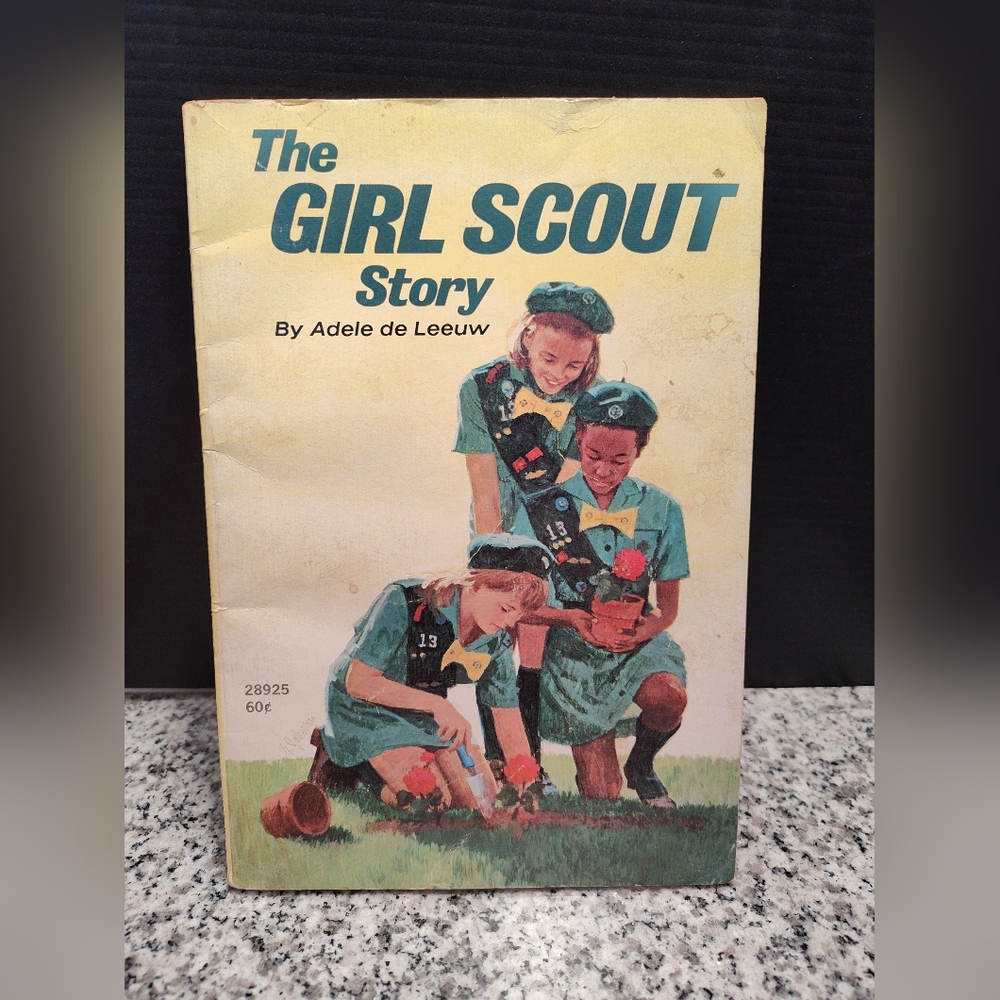 Girl Scout Green Cotton Shorts - Classic Youth Style